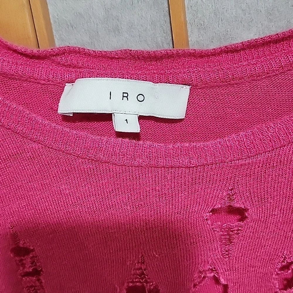 IRO pink 100% linen t-shirt with styled holes - Picture 2 of 10